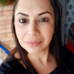 Carla Denise Teixeira